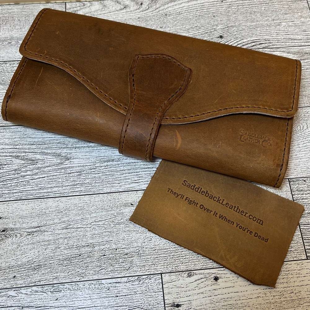 EUC Saddleback Leather Co Trifold Rustic Brown Tobacco Leather Wallet - Picture 15 of 17